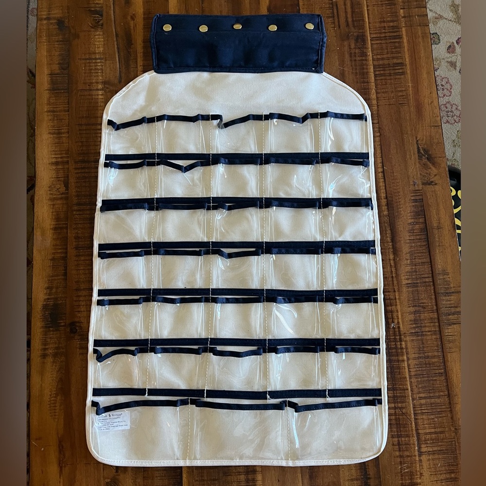 NWOT Lillian Vernon Hanging Organizer  Clear Pockets Beige and Navy 2-Sided